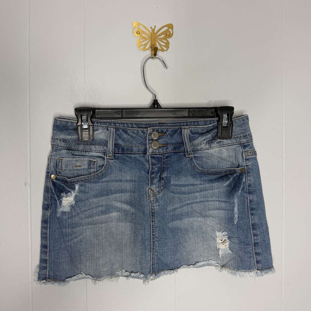 Y2K Mudd Denim MIni Skirt Low Rise Sz 3 Distressed Stretch Casual Light Wash